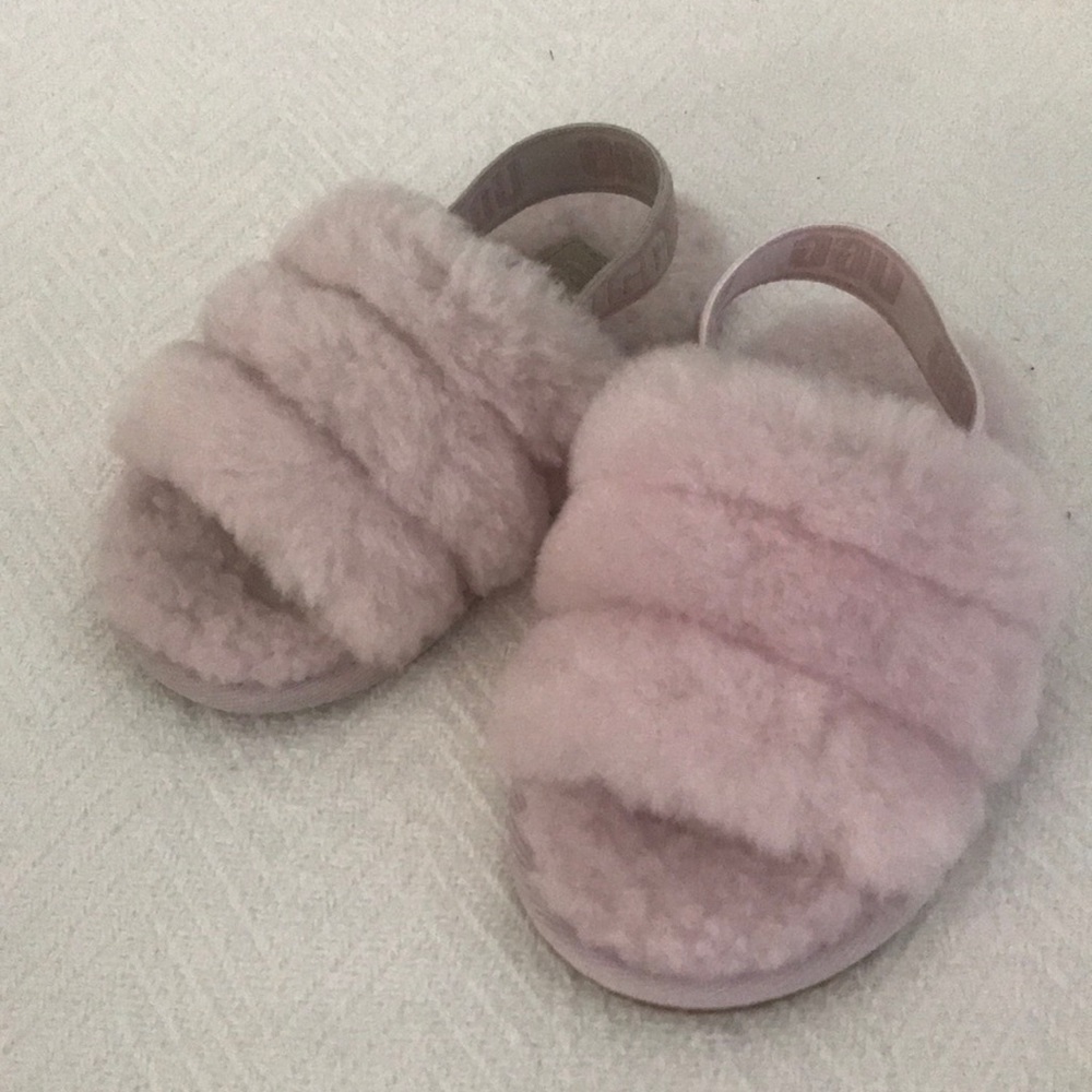 Little Girls Ugg slippers